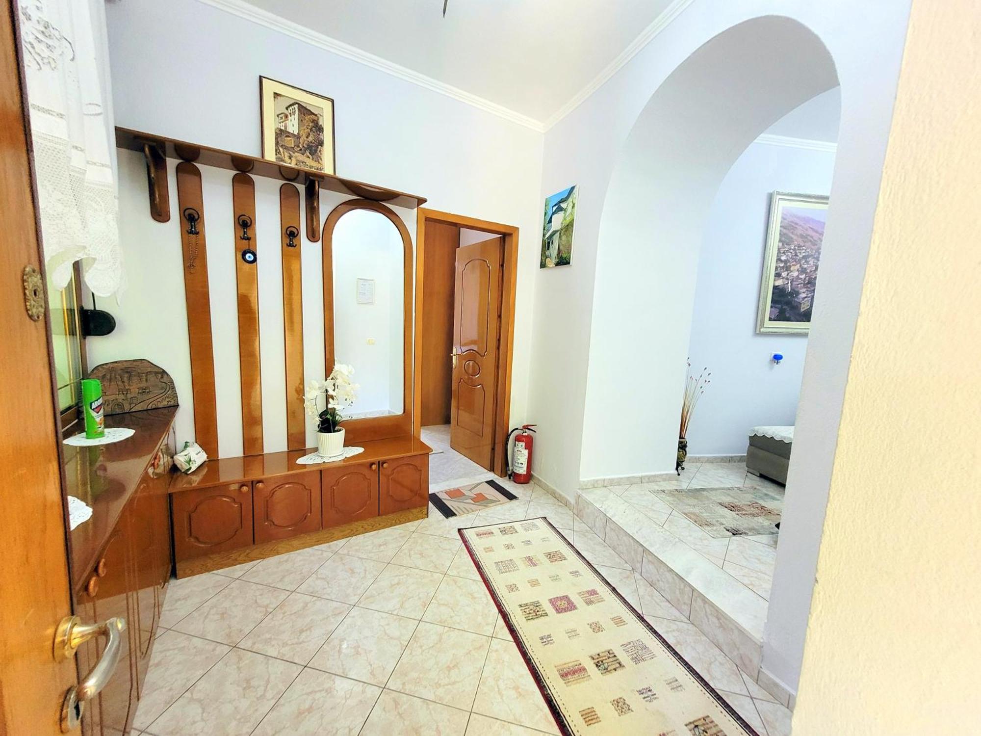 Marbi Guest House Gjirokastër Exterior foto